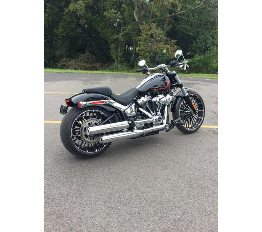 2023 Harley-Davidson® FXBR - Breakout® 117