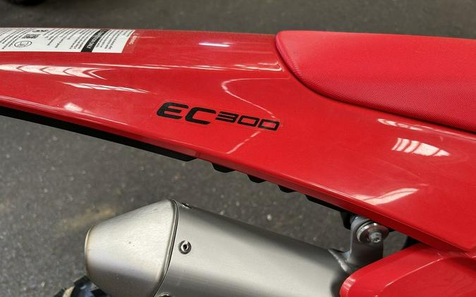 2025 GASGAS EC 300