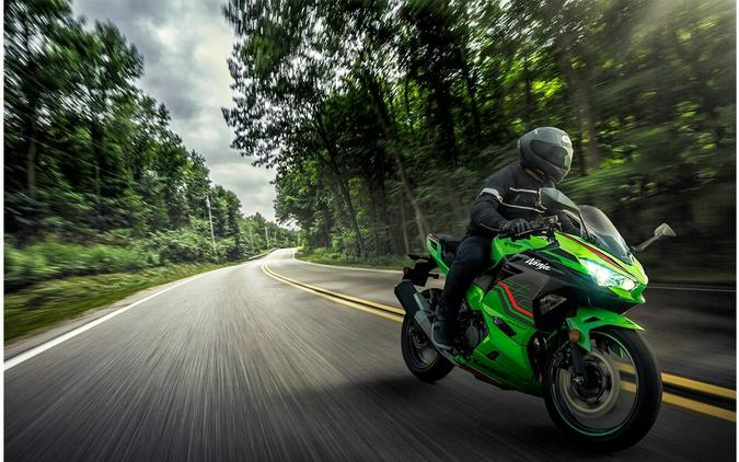 2023 Kawasaki Ninja 400 KRT Edition