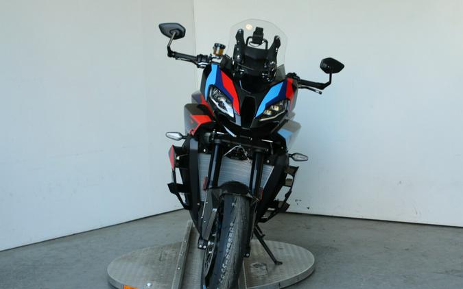 2026 BMW M 1000 XR