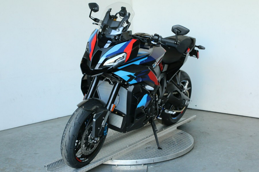 2026 BMW M 1000 XR