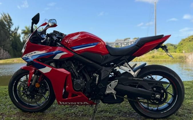 2025 Honda CBR650R E-Clutch