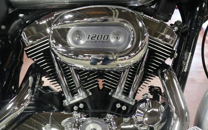 2004 Harley-Davidson Sportster® XL 1200 Custom