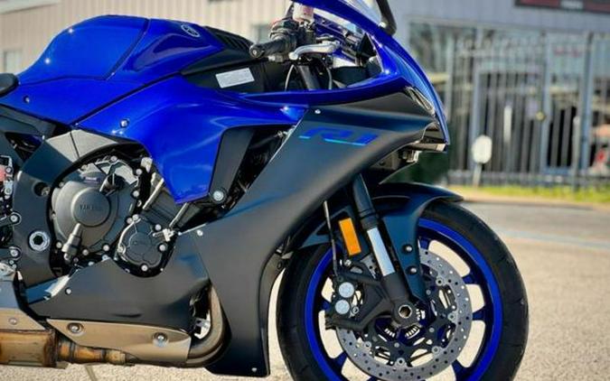 2023 Yamaha YZF-R1