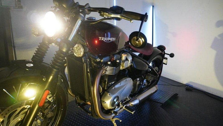 2018 Triumph Bonneville Bobber Morello Red