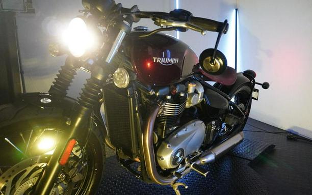2018 Triumph Bonneville Bobber Morello Red