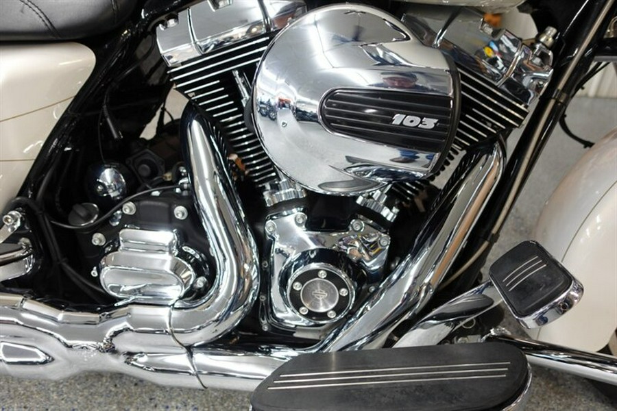 2015 Harley-Davidson Street Glide Special