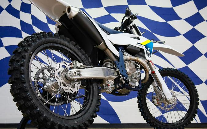 2025 FC 350 - Husqvarna Motorcycles
