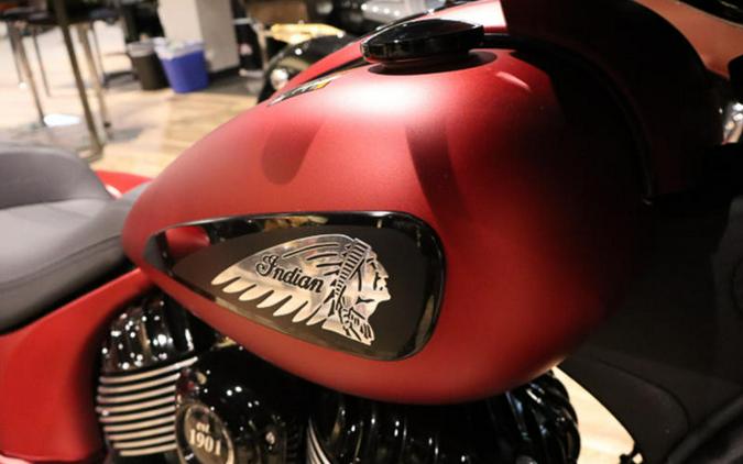 2025 Indian Motorcycle® Chieftain® Dark Horse® Sunset Red Smoke