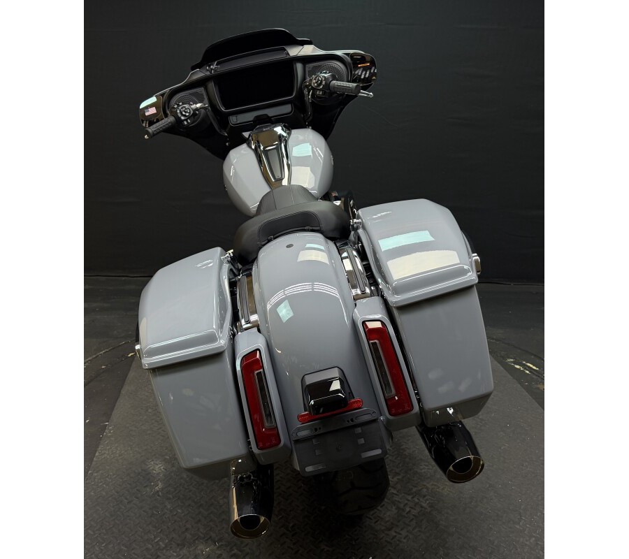 Harley-Davidson® Street Glide® 2026 FLHX DRK BILIARD GRY