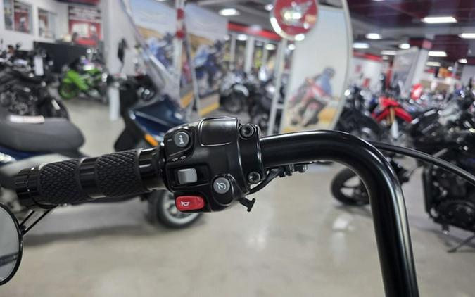 2024 Triumph Bonneville Bobber Jet Black