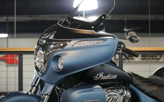 2021 Indian Motorcycle® Roadmaster® Icon Blue Slate Smoke/Black Smoke