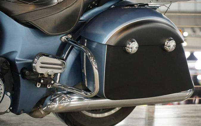 2021 Indian Motorcycle® Roadmaster® Icon Blue Slate Smoke/Black Smoke