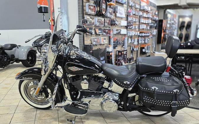 2015 Harley-Davidson® FLSTC - Heritage Softail® Classic