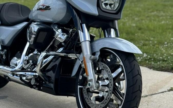 2025 Harley-Davidson Street Glide FLHX