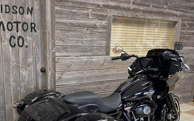 2026 Harley-Davidson® Road Glide 3 Vivid Black