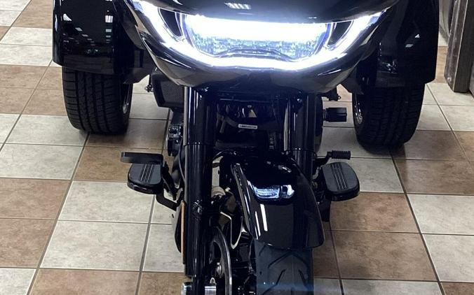 2026 Harley-Davidson® Road Glide 3 Vivid Black