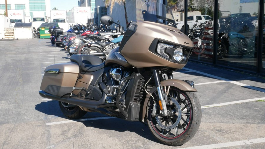 2020 Indian Motorcycle Challenger® Dark Horse®