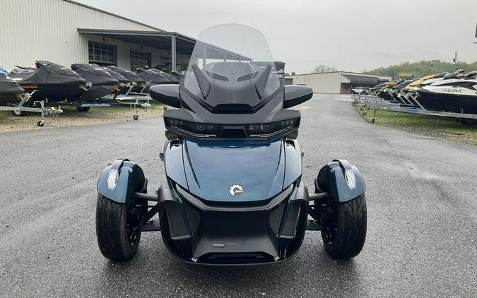 2024 Can-Am® Spyder RT Limited Dark Wheels