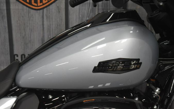 FLHX 2024 Street Glide®