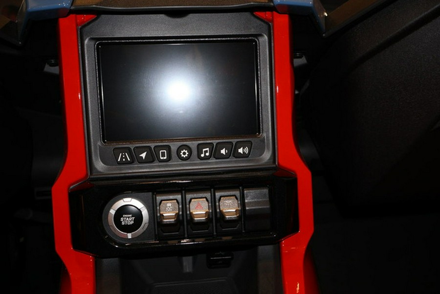 2025 Polaris Slingshot Slingshot R