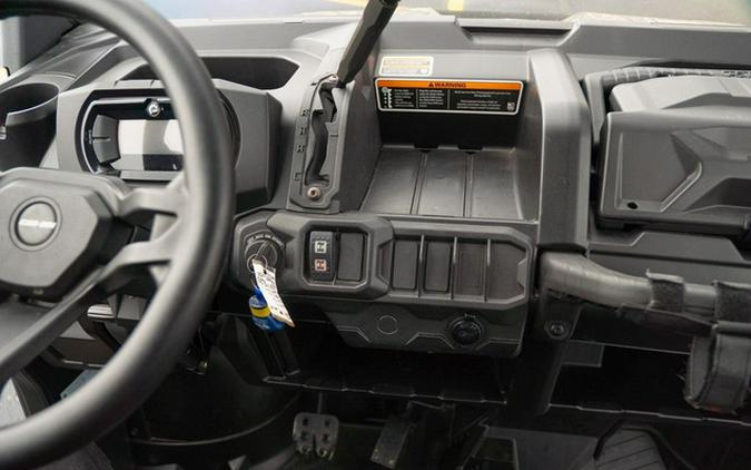 2020 Can-Am Defender 6X6 DPS HD10