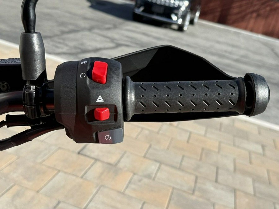 2026 Triumph Scrambler 400 X Baja Orange/Aluminium