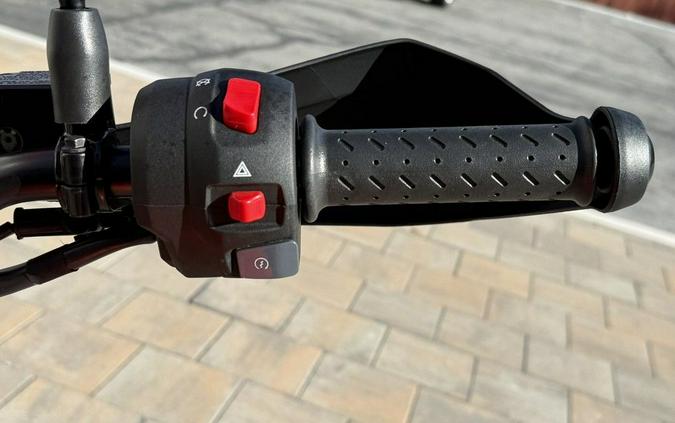 2026 Triumph Scrambler 400 X Baja Orange/Aluminium