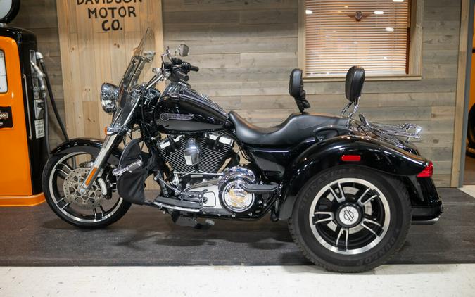 2015 Freewheeler (FLRT)