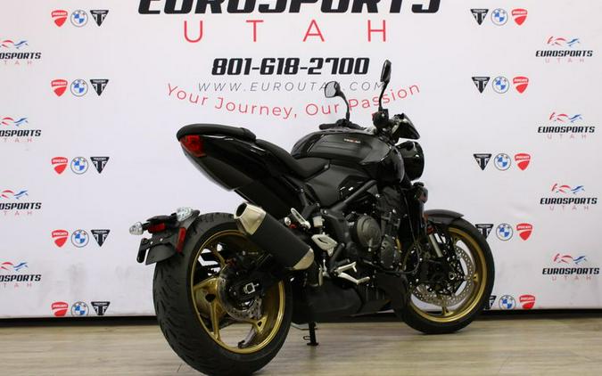 New 2026 Triumph TRIDENT 800