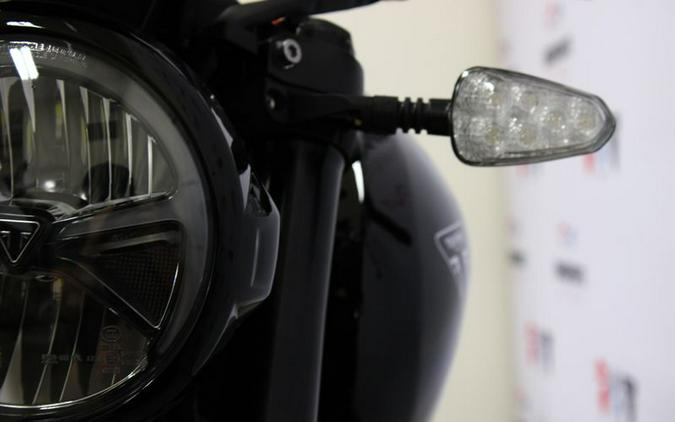New 2026 Triumph TRIDENT 800