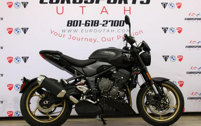 New 2026 Triumph TRIDENT 800