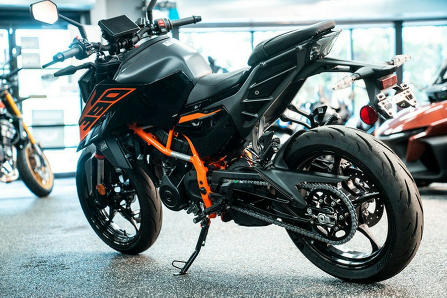 2026 KTM Duke 390