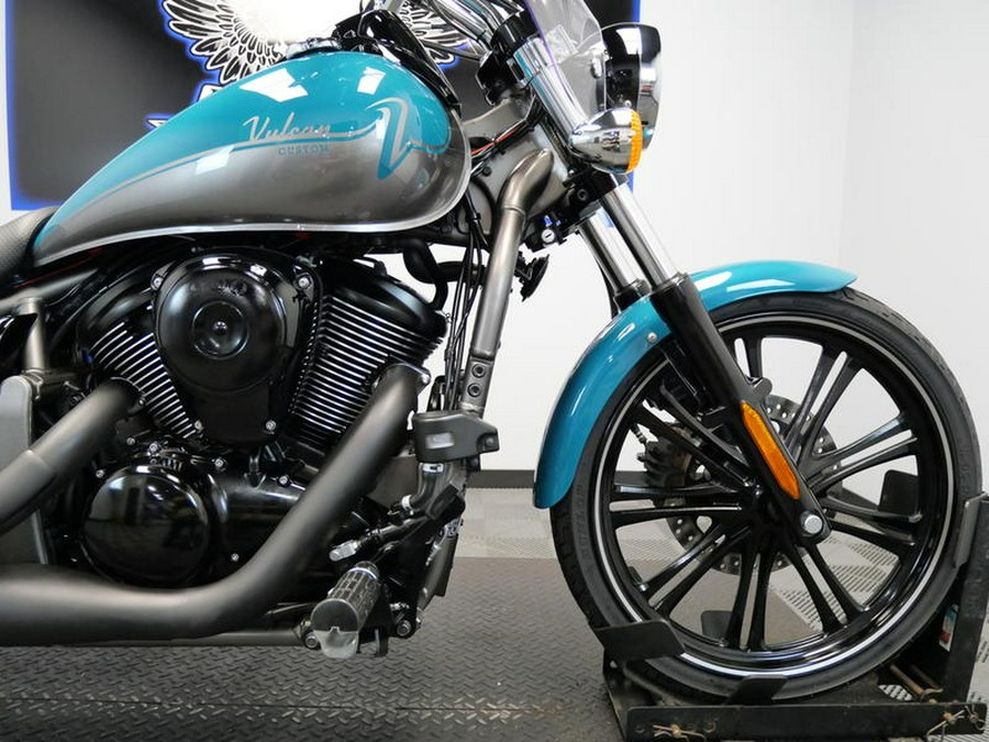 2022 Kawasaki Vulcan® 900 Custom