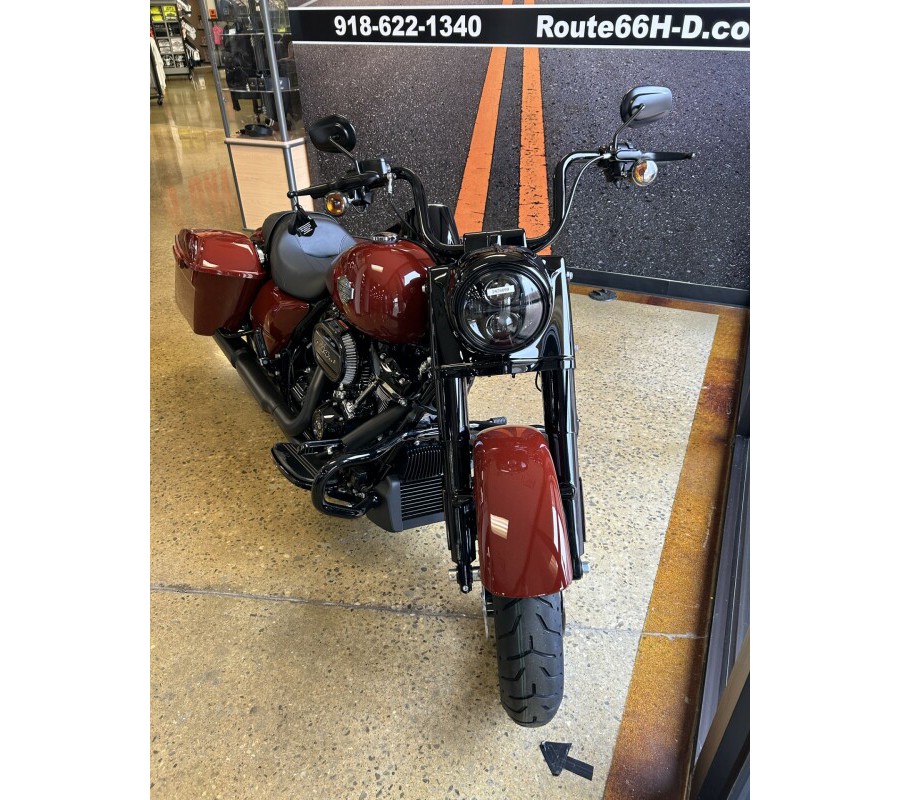 2024 Harley-Davidson Road King Special Red Rock