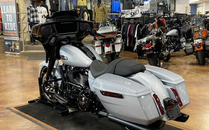 2024 Harley-Davidson FLHX - Street Glide