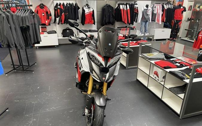 2024 Ducati Multistrada V4 RS