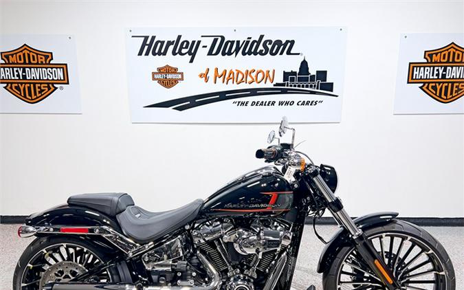 2023 Harley-Davidson Breakout FXBR 414 Miles Vivid Black