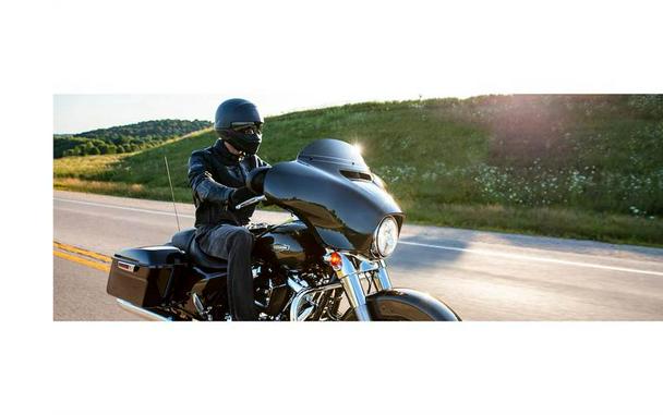 2021 Harley-Davidson® STREET GLIDE