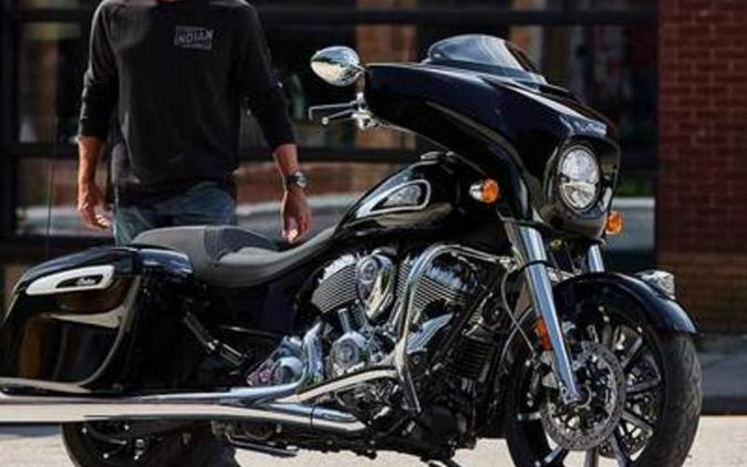 2023 Indian Motorcycle® Chieftain® Limited Black Metallic