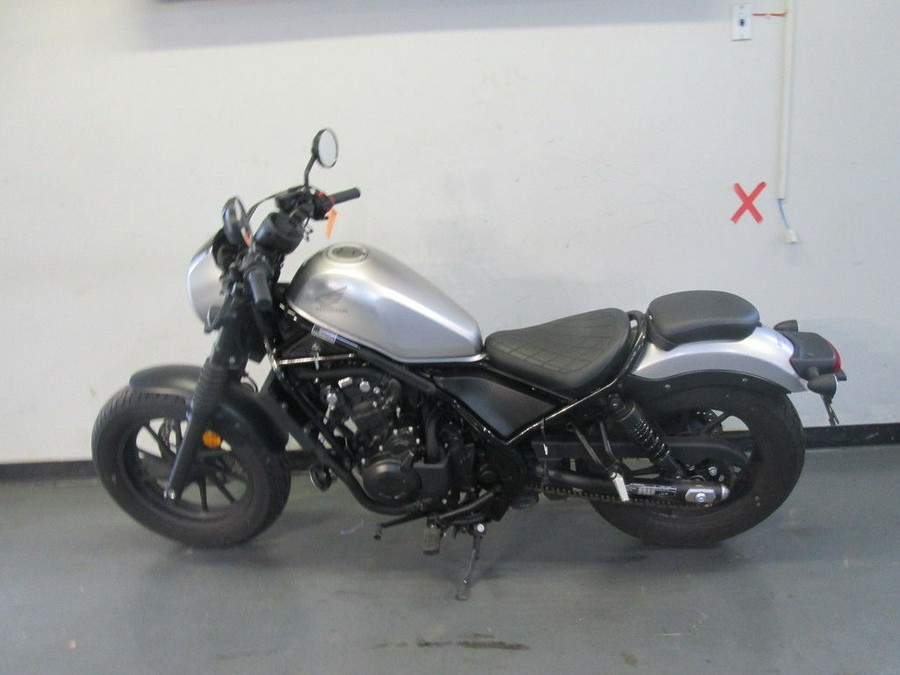 2022 Honda® Rebel 500 ABS SE