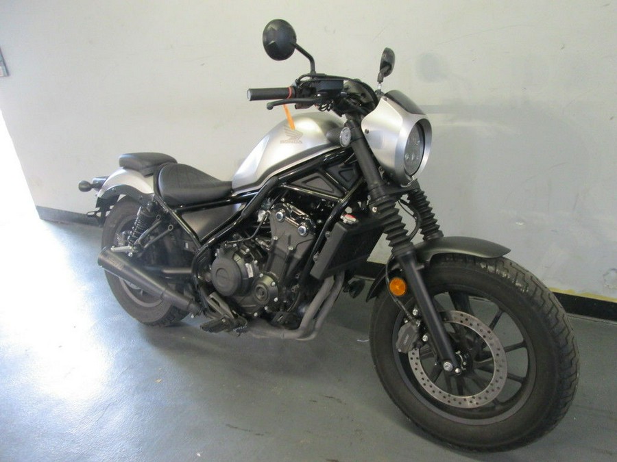 2022 Honda® Rebel 500 ABS SE