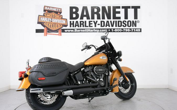 2023 Harley-Davidson FLHCS Heritage Classic