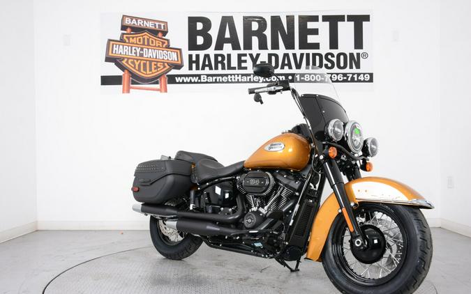 2023 Harley-Davidson FLHCS Heritage Classic