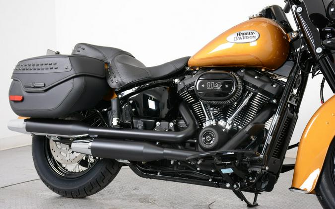 2023 Harley-Davidson FLHCS Heritage Classic