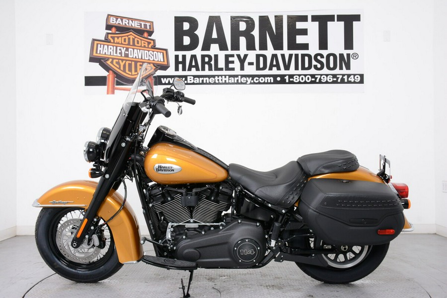 2023 Harley-Davidson FLHCS Heritage Classic