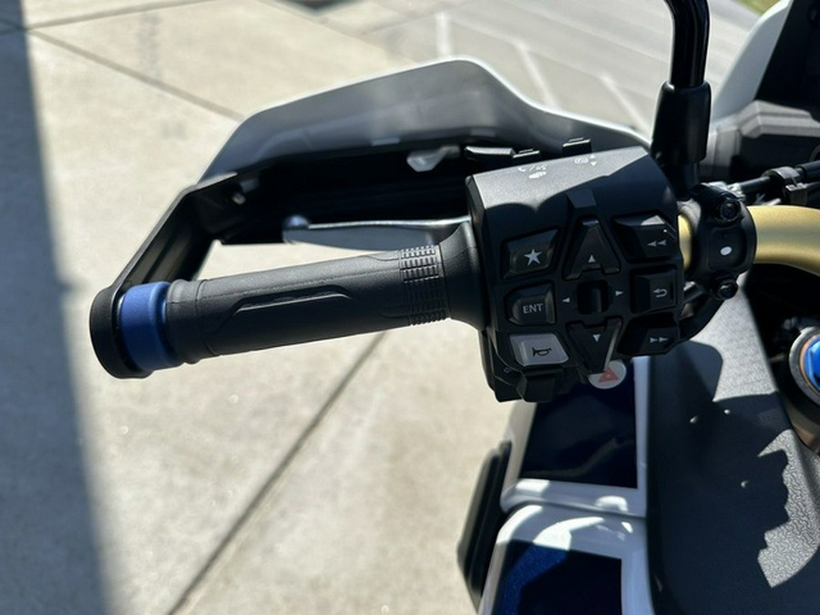 2025 Honda Africa Twin Adventure Sports ES