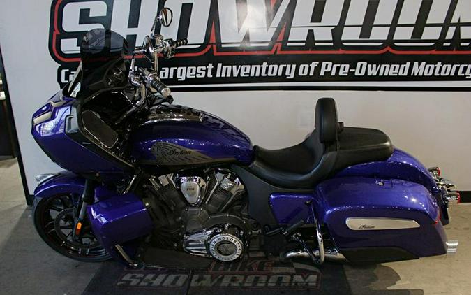 2022 Indian Motorcycle® Challenger® Limited Spirit Blue Metallic/Black Metallic