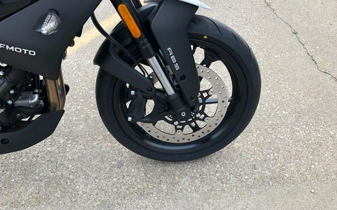 2025 CFMOTO NK 450