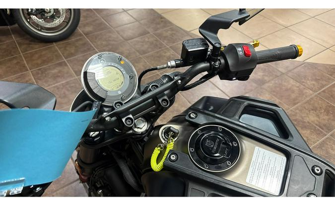 2023 Husqvarna Motorcycles SVARTPILEN 401